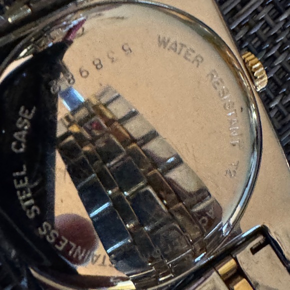 Vintage Sculptured Accutron Bulova T2 Man's Watch 2 Tone Gold & Stainless Steel - Picture 9 of 13